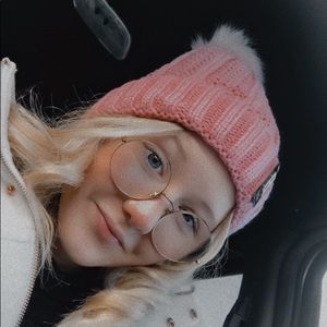 Meet your Posher, Ariel